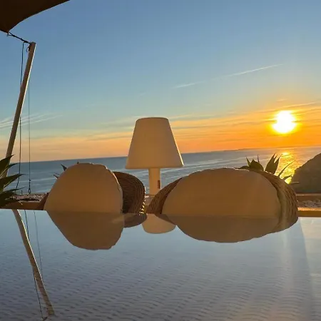 Apartmán Frente Mar Em Vale Centeanes - Moderno E Confortavel