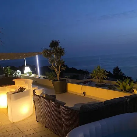Frente Mar Em Vale Centeanes - Moderno E Confortavel Apartmán